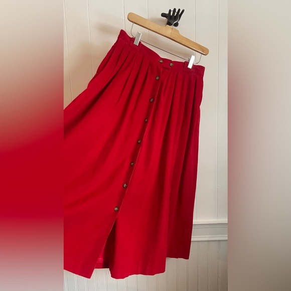 RARE The Eagle’s Eye Vintage Red Corduroy A-Line Skirt. 30” Waist - Picture 3 of 7